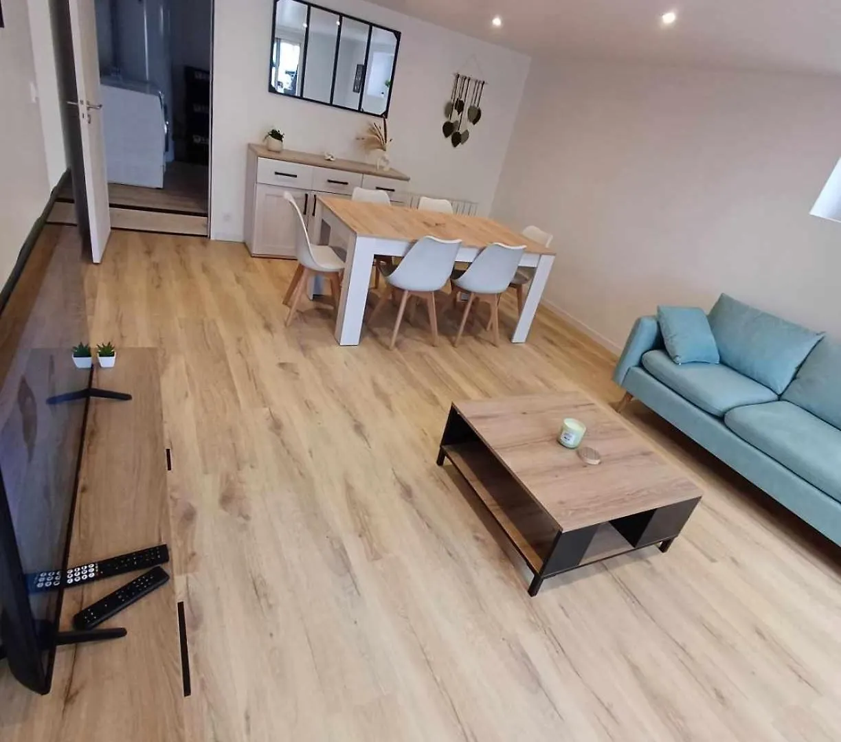 Apartment Agreable Maison Neuve Pontivy